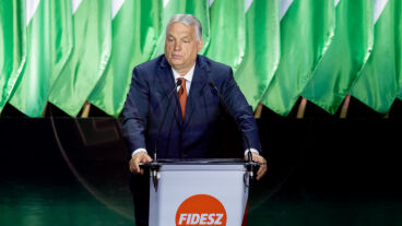 „Megállítottam őket” – Orbán Viktor Bécsben arra buzdította az embereket, hogy harcoljanak a migráció ellen