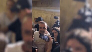 Így fogadták a hős utast, aki megmentette a zuhanó flydubai-járatot