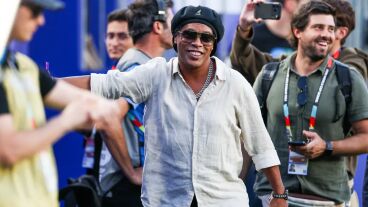 Hogy micsoda? Ronaldinho 46 évesen aláírt egy olasz focicsapathoz
